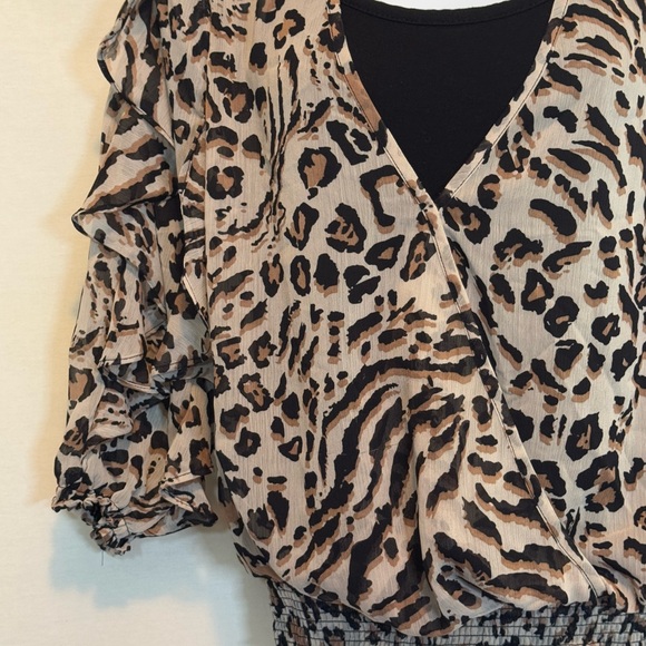 H-122 Democracy‎ Cream Brown & Black Animal Print Ruffle Sleeve Blouse Size XS - Picture 2 of 16